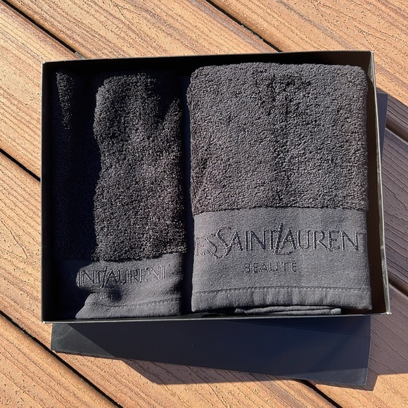 Yes SaintLaurent Beaute Towel set - Picture 2 of 4